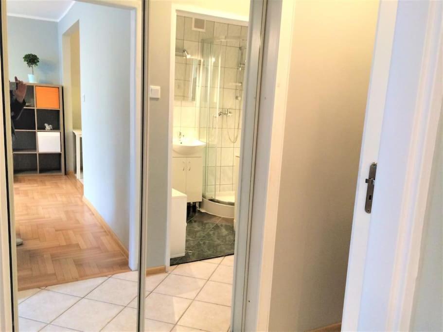 57 Lobzowska Bright Apartment คราคูฟ ภายนอก รูปภาพ
